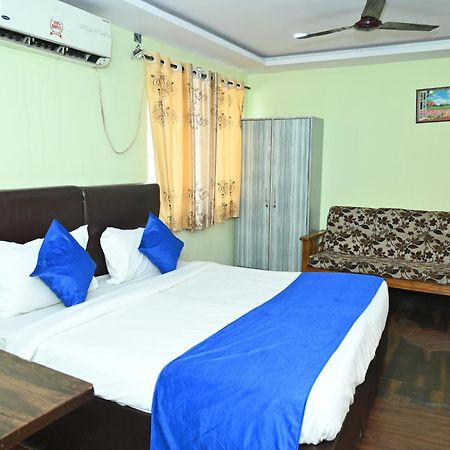 Hotel Ankitha Grand Hyderabad Exteriör bild