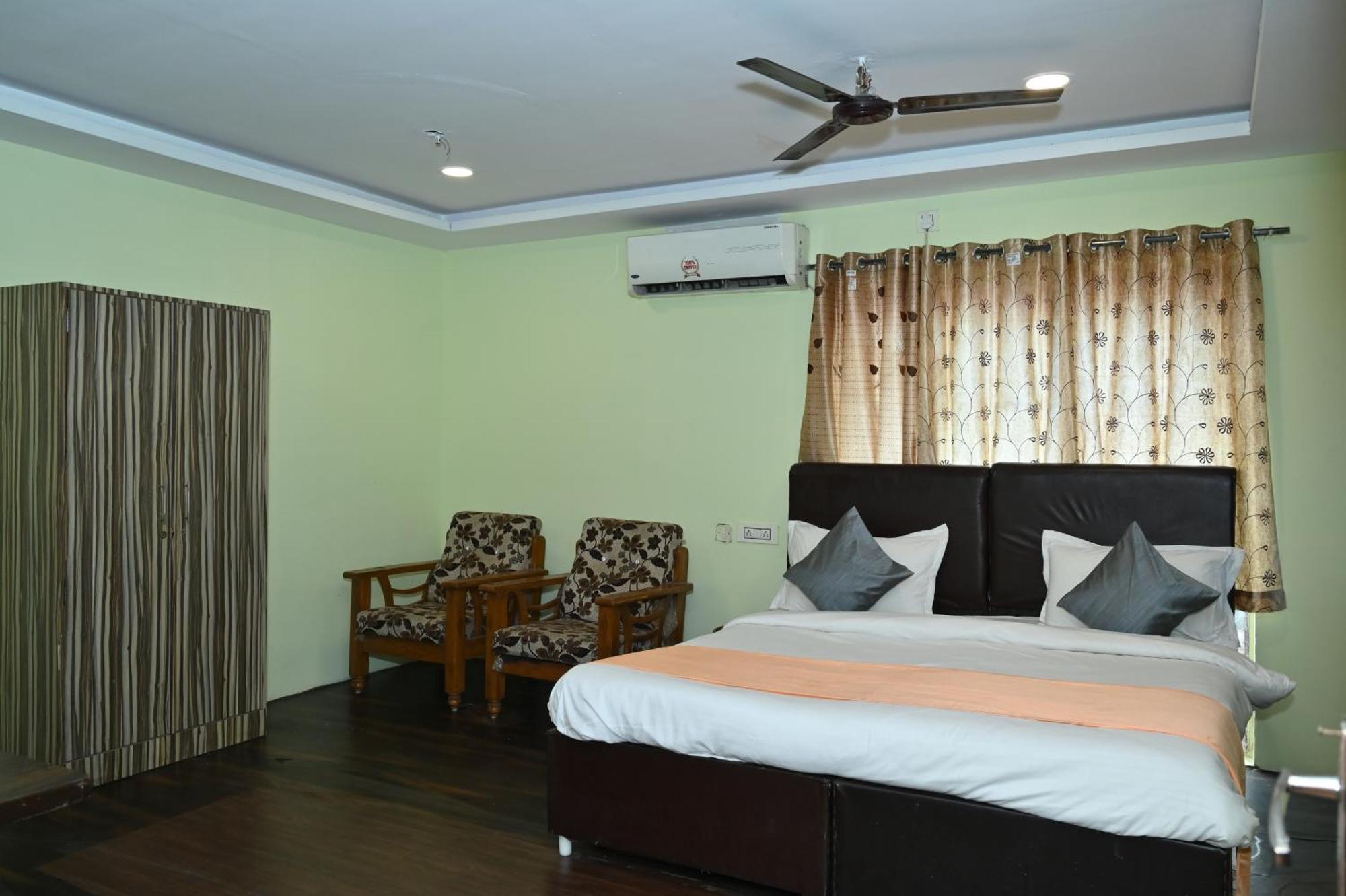 Hotel Ankitha Grand Hyderabad Exteriör bild
