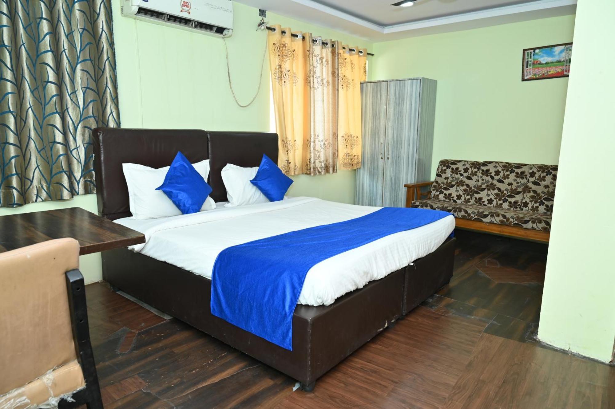 Hotel Ankitha Grand Hyderabad Exteriör bild